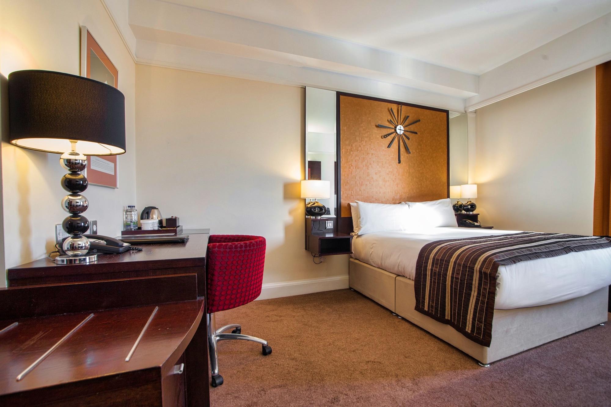 Carlton Hotel Blanchardstown Bagian luar foto