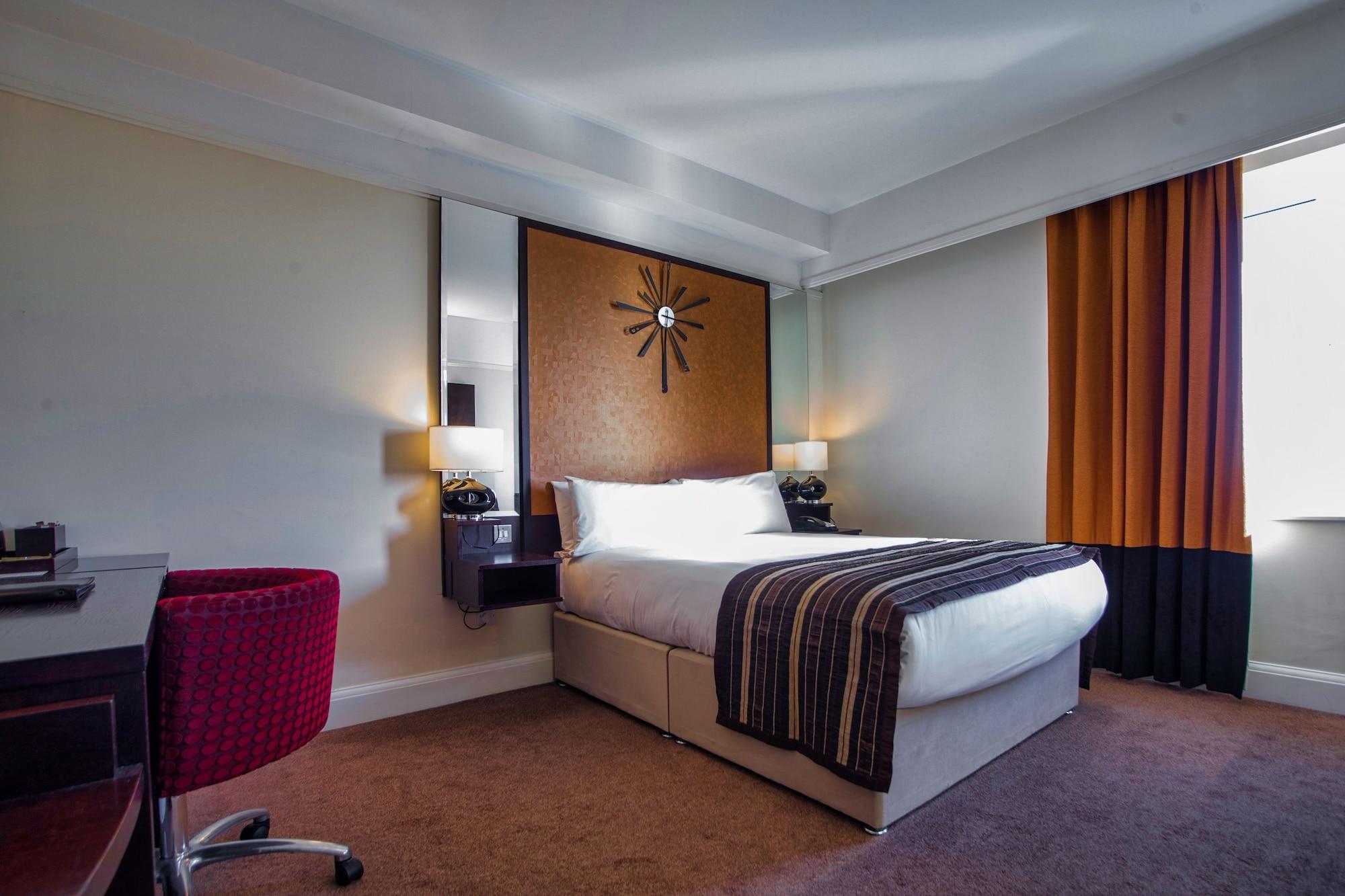 Carlton Hotel Blanchardstown Bagian luar foto
