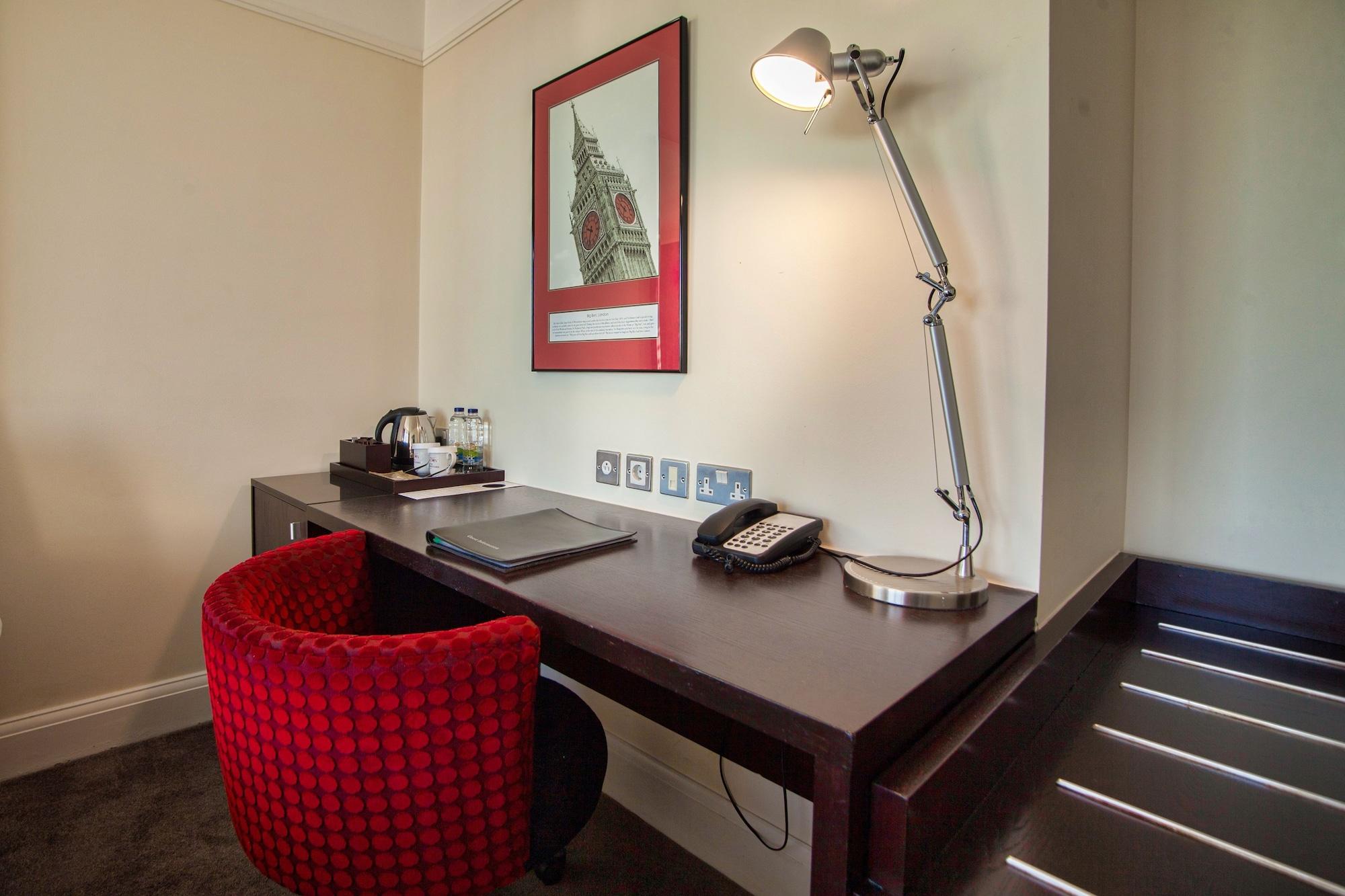 Carlton Hotel Blanchardstown Bagian luar foto