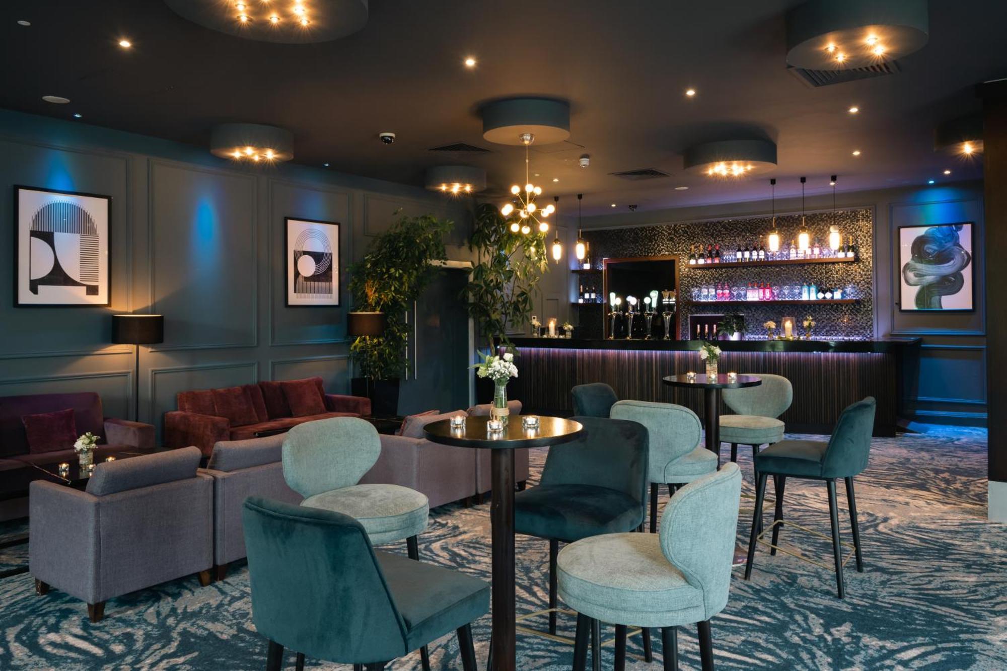 Carlton Hotel Blanchardstown Bagian luar foto