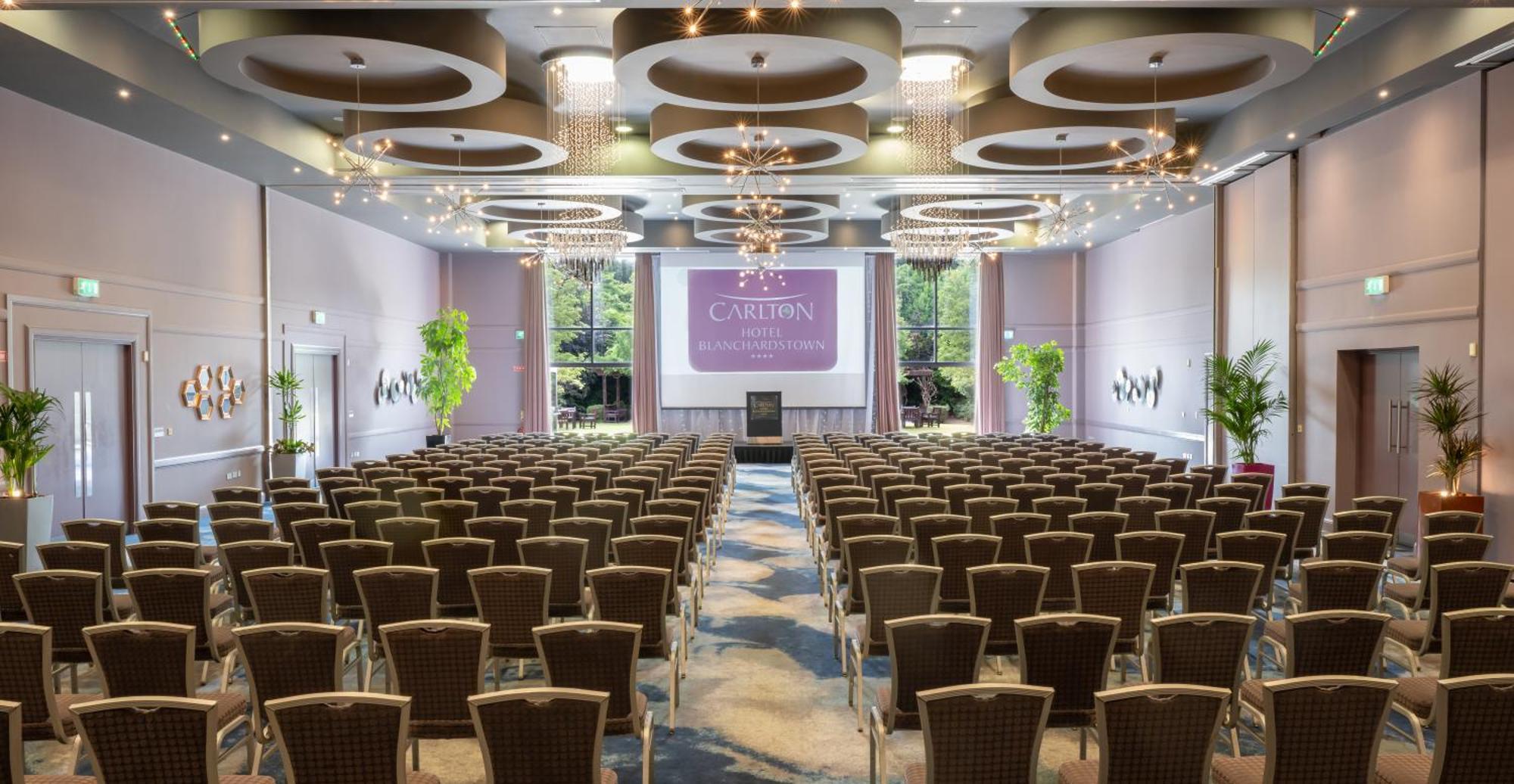 Carlton Hotel Blanchardstown Bagian luar foto