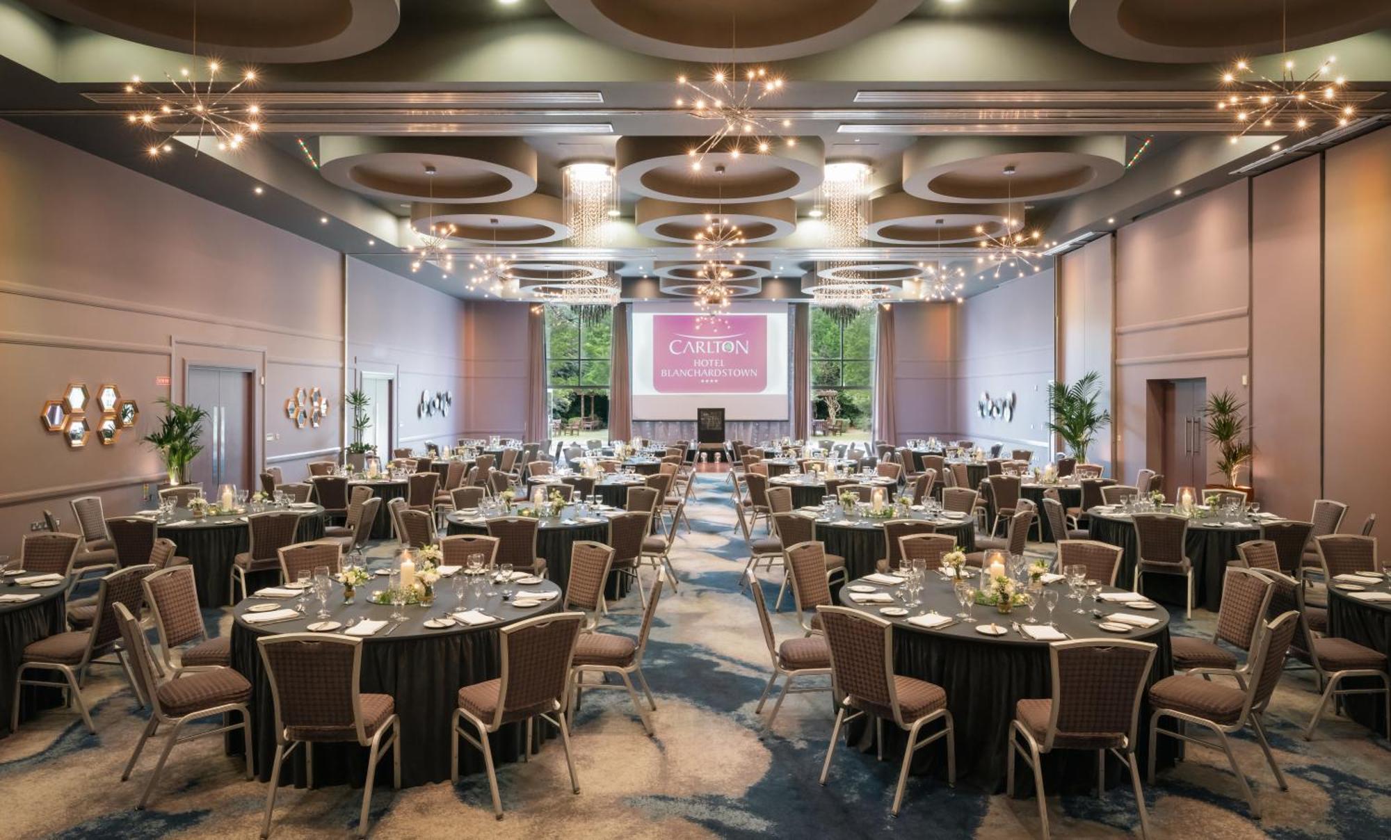 Carlton Hotel Blanchardstown Bagian luar foto