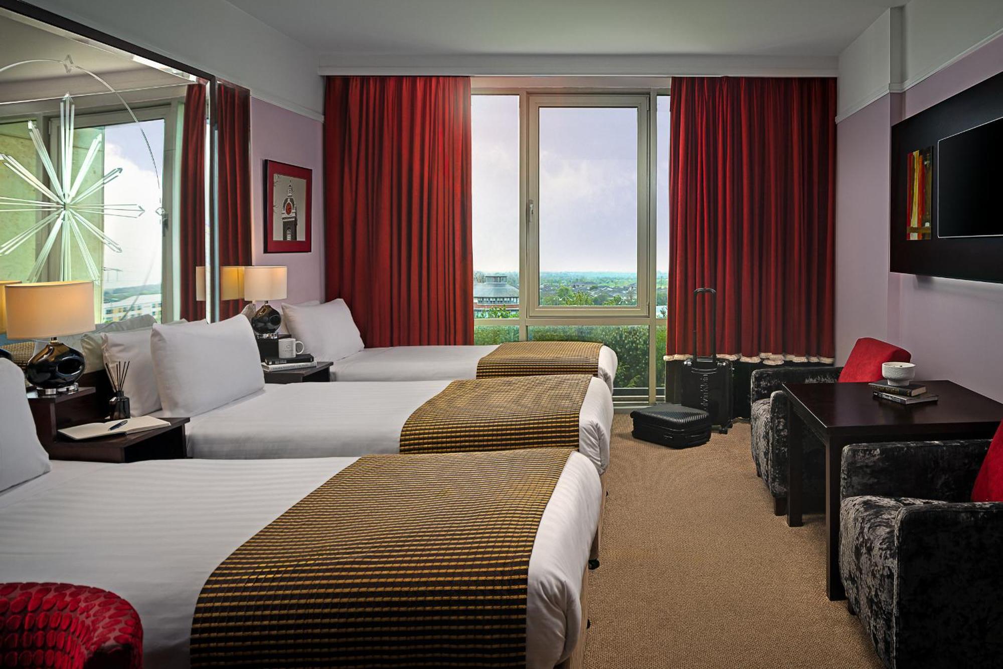 Carlton Hotel Blanchardstown Bagian luar foto